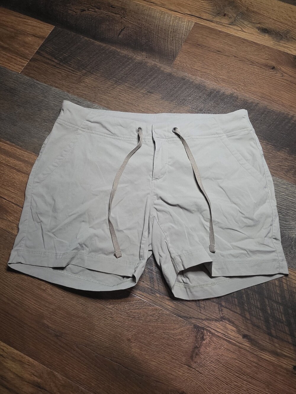 Columbia Light Beige Drawstring Shorts